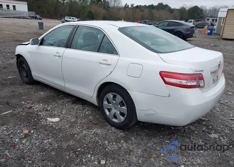 2011 Toyota Camry Le z USA, uszkodzony, nr VIN 4T1BF3EK8BU740714